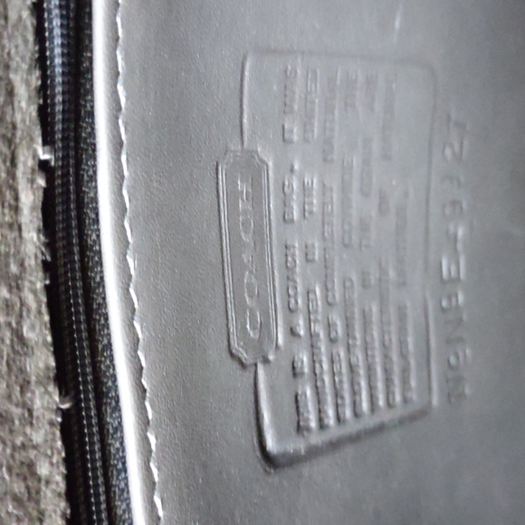 Coach Purse Vintage. Grey 10×9inch - Picture 3 of 3